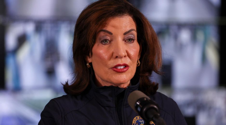 Nueva York analiza una iniciativa que busca frenar la cooperación de fuerzas estatales con ICE en operativos migratorios federales. EFE/ARCHIVO