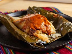 Según el IMSS, el tamal es un alimento delicioso y bueno si se come con moderación. ESPECIAL / CANVA