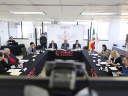 La sesión contó con la participación de diversos actores clave, incluyendo a representantes de los tres niveles de gobierno, así como líderes de los sectores sindical y productivo. CORTESÍA