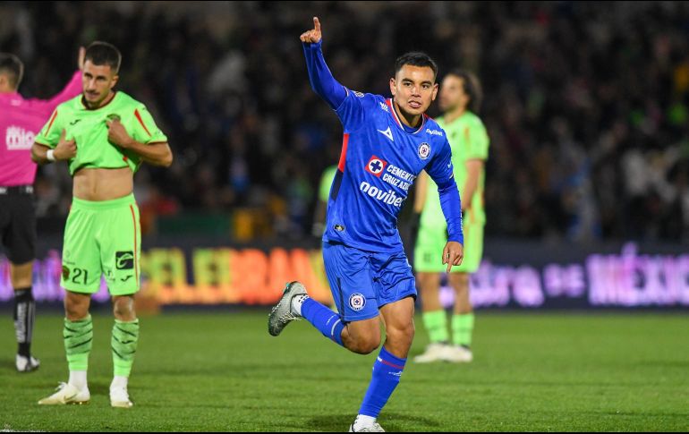 Charly Rodríguez celebra su gol, el cuarto del Cruz Azul. IMAGO7/A. Rodríguez