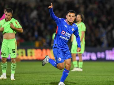 Charly Rodríguez celebra su gol, el cuarto del Cruz Azul. IMAGO7/A. Rodríguez