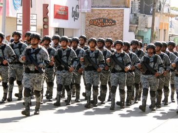 Autoridades realizan recorridos en los distintos puntos irregulares en las márgenes del río Suchiate, frontera natural entre ambos países. EFE