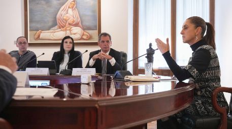 Para 2026, Fitch Ratings prevé que la economía mexicana crezca 1.3%, siendo uno de los desempeños más bajos en América Latina, junto con Bolivia. EFE/ Presidencia de México