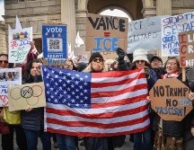 Esta manifestación es la primera en Milán de varias que ya han sido anunciadas en la capital de Lombardía, sede de los Juegos Olímpicos invernales. EFE / M. Corner