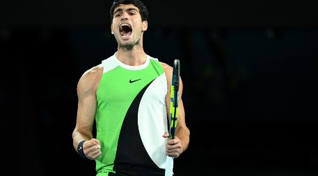 Con 22 años y 272 días, Alcaraz es el hombre más joven en completar un conjunto de los cuatro títulos principales en individuales. EFE/J. Ross