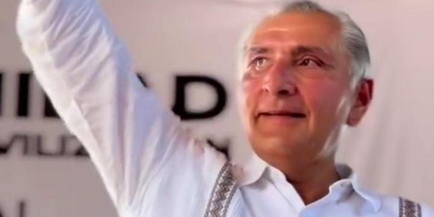 Ad&aacute;n Augusto L&oacute;pez deja coordinaci&oacute;n de Morena en el Senado; llega Ignacio Mier en su lugar