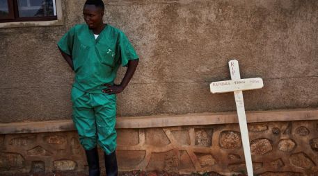 Casas y otras estructuras han resultado sepultadas por el lodo. EFE/H. Kinsela Cunningham