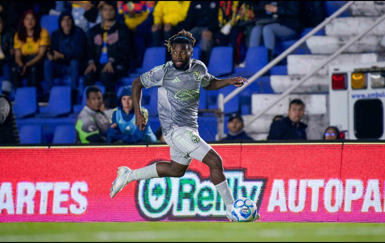 Uno de los episodios más recientes que reavivó la conversación sobre la discriminación en el futbol fue el que involucró a Allan Saint-Maximin. IMAGO7.