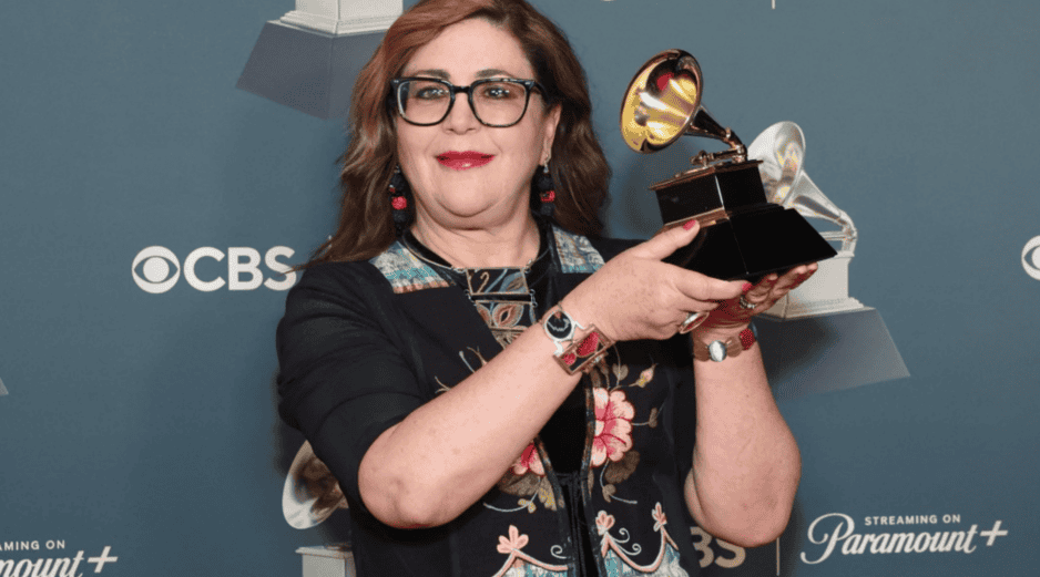 La compositora mexicana, Gabriela Ortiz, fue premiada con tres Grammys en la edición más reciente. ESPECIAL / AFP
