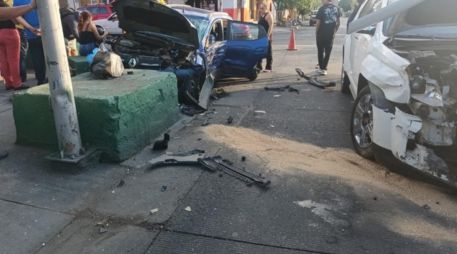 Elementos de PC y Bomberos de GDL, junto con paramédicos municipales y del SAMU Jalisco, atendieron los siniestros. CORTESÍA/  PC y Bomberos de Gdl