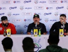 Luis Iván Rodríguez, Benjamín Gil y Bligh Madris en la conferencia de prensa posterior al juego. CORTESÍA/Charros de Jalisco