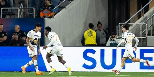 &iexcl;Al Pusk&aacute;s! Golazo de tijera de Robert Morales en el San Diego vs Pumas | VIDEO