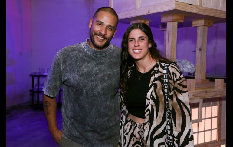 Gustavo Jiménez y Maritza Samayoa. GENTE BIEN JALISCO / Exposición Sofía Crimen