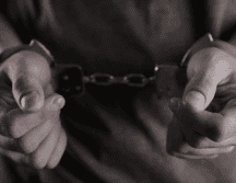 En caso de detención, se debe solicitar a las autoridades estadounidenses que notifiquen al consulado de México y pedir hablar a la representación nacional para recibir orientación. ESPECIAL