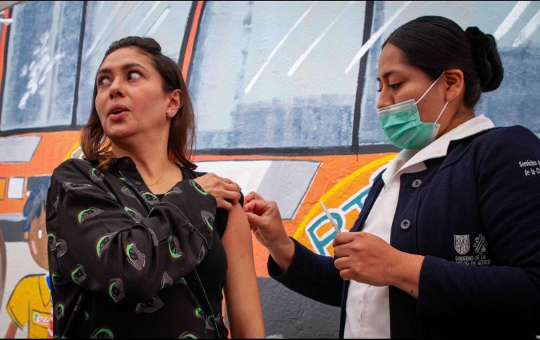 Se implementan jornadas de vacunación en estaciones del Metro, Metrobús, Cablebús y otros sistemas de transporte. SUN/S. Reyes