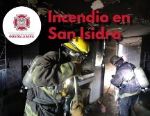 El fuego fue extinguido con agua a presión, sin embargo, alcanzó a consumir varios objetos del lugar y desgastar techos y paredes. ESPECIAL / FACEBOOK Protección Civil y Bomberos Guadalajara