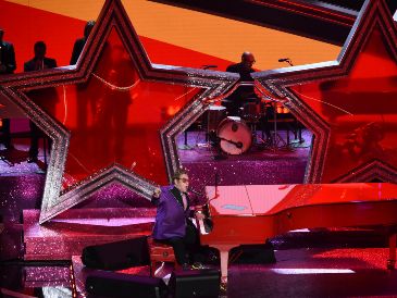 En su testimonio escrito, Elton John denunció que el 