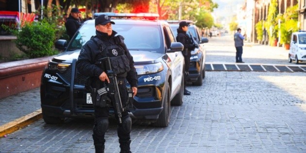 Tequila: M&aacute;s de treinta polic&iacute;as reprobados trabajaban en la ciudad; Luis Pantoja ser&aacute; comandante provisional