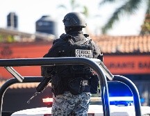 El aseguramiento y revisión del inmueble estuvo a cargo de elementos de la Guardia Nacional y de la Defensa Nacional, donde, según la información extraoficial, se decomisaron armas y equipo táctico, así como una camioneta de alta gama y granadas. EL INFORMADOR / J. Acosta