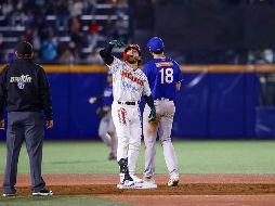 En la séptima entrada, Leo Heras pegó sencillo productor de dos carreras con las que México remontó el marcador. CORTESÍA/Charros de Jalisco