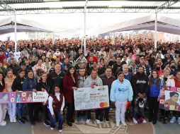 En este ciclo el programa fue ampliado para incluir también a alumnas y alumnos de primaria pública. FACEBOOK/Julio León