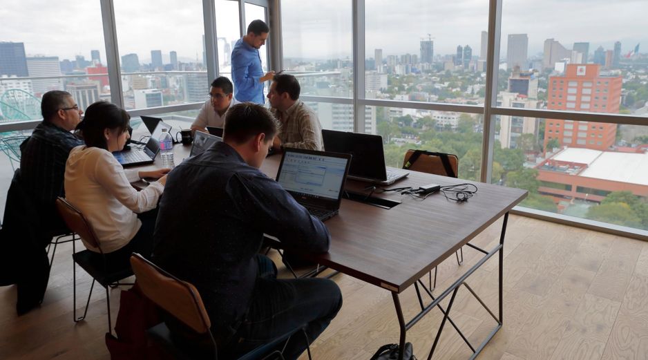 Analistas argumentan que en el país casi un 55% de la fuerza laboral es informal. EFE/ARCHIVO