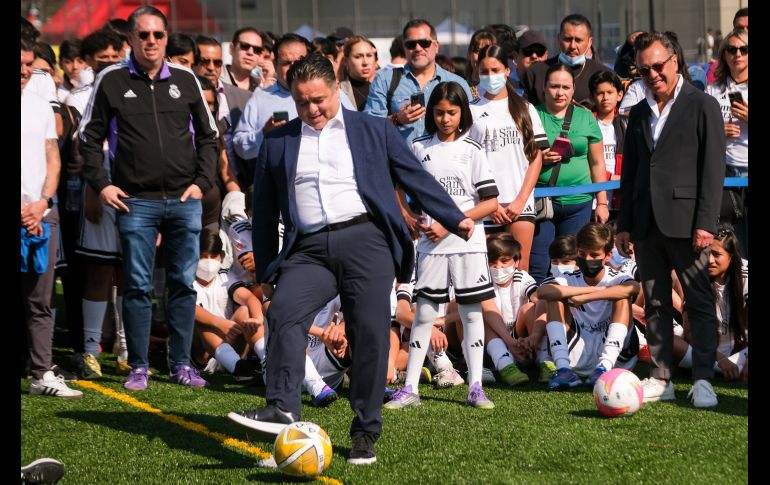 El programa, escuela de futbol, combina la práctica de este deporte con una metodología educativa de impacto social. CORTESÍA