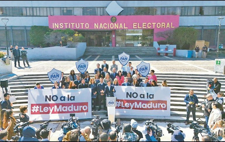 El choque entre Morena, PT y PVEM por la reducción de los plurinominales, el financiamiento y más fiscalización volvió a frenar la reforma electoral; PAN y PRI también fijaron una postura en contra. ESPECIAL