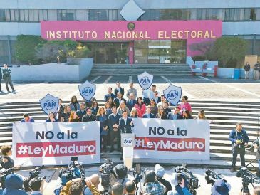 El choque entre Morena, PT y PVEM por la reducción de los plurinominales, el financiamiento y más fiscalización, volvió a frenar la reforma electoral. Pero PAN y PRI también fijaron una postura en contra. ESPECIAL