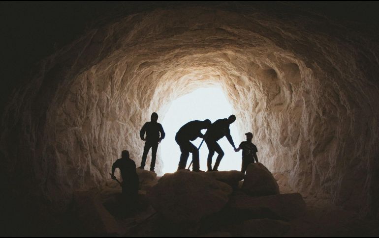 La compañía minera Vizsla Silver, señaló que mantiene comunicación con las familias y que su prioridad sigue siendo la recuperación de los colaboradores. Unsplash