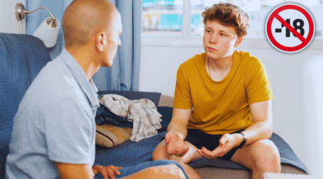 Estilos de crianza que combinan lazos afectivos, límites claros y comunicación abierta reducen el riesgo de experimentar con alcohol y otras sustancias. ESPECIAL / CANVA