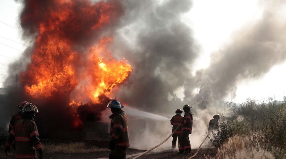 En el lugar continúan las labores de seguridad, mitigación de riesgos y resguardo del área por parte de corporaciones de emergencia. SUN/ ARCHIVO