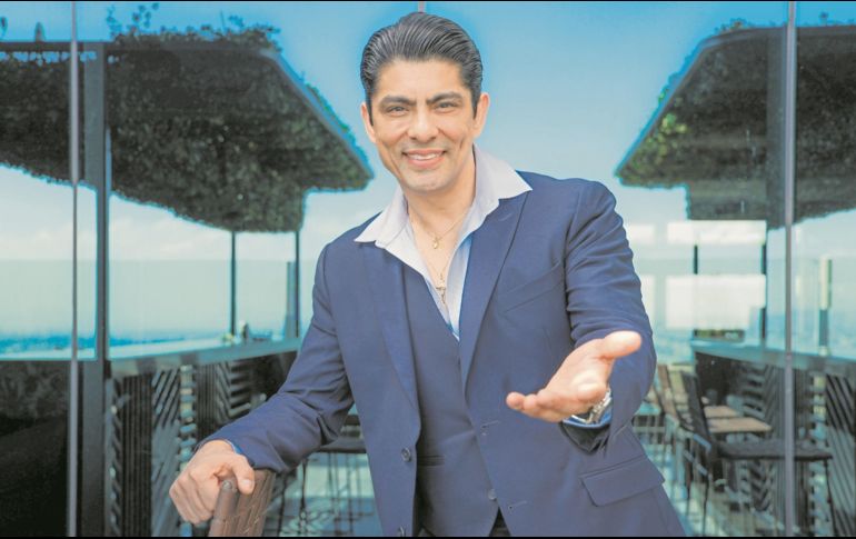 El cantante compartió con esta casa editorial que trabaja en la grabación de canciones de los años setenta y en un álbum inédito. EL INFORMADOR/ A. Navarro