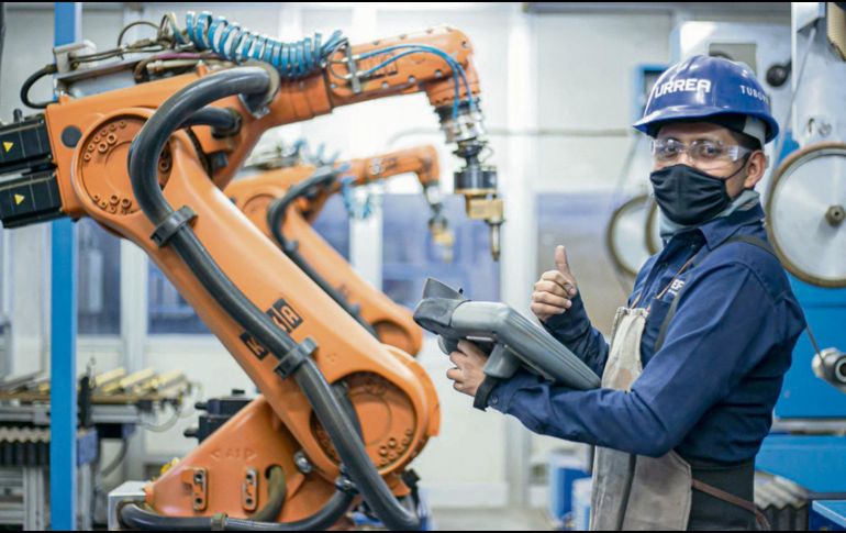 Comisiones del Senado aprobaron la reducción gradual de la jornada laboral a 40 horas. El dictamen será votado hoy en el pleno. ESPECIAL