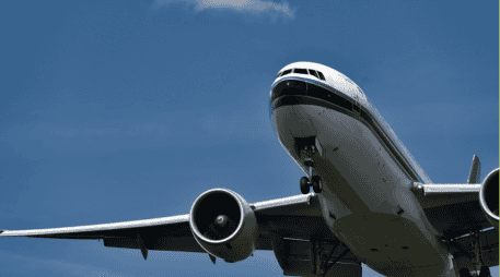 La suspensión de vuelos en la zona limítrofe entre EU y México coincide con un aumento en la tensión entre los gobiernos de los dos países. ESPECIAL