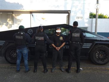 El sujeto fue detenido y puesto a disposición de un agente del Ministerio Público. ESPECIAL