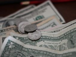 En perspectiva semanal, la divisa estadounidense acumula una caída de 0.93%. Si se amplía el horizonte a 12 meses, la depreciación frente al peso alcanza 15.23%. UNSPLASH