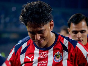 Luis Romo quedó descartado por varias semanas luego de confirmarse que sufrió un desgarro de segundo grado en la parte posterior del muslo derecho, lesión que lo marginará de compromisos clave en el torneo. IMAGO7