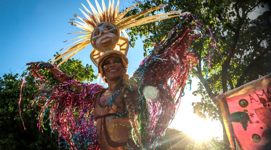 Lo que empezó siendo un acto de rebeldía contra los estigmas hoy es una celebración en la que participan los vecinos del barrio de Engenho de Dentro. EFE/A. Coelho