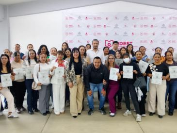 El programa surge del trabajo conjunto entre el IDEFT y el CECyTEJ para ampliar la capacitación. CORTESÍA