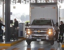 Por lo general, los automóviles tienen una palanca para activar las luces altas en el lado izquierdo del volante. EL INFORMADOR/ARCHIVO