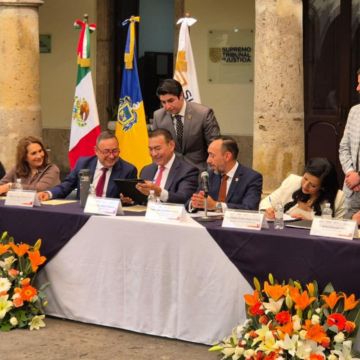 El presidente del Poder Judicial del Estado destacó que en la actualidad se imparten más programas académicos para mejorar la capacitación del personal que imparte justicia. EL INFORMADOR / ARCHIVO