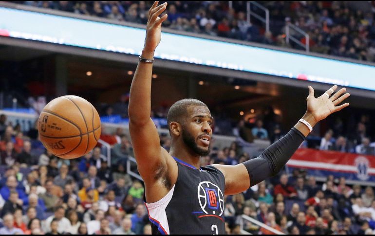 Pese a ser considerado uno de los mejores bases de la historia de la NBA, Chris Paul nunca ha conseguido ganar el campeonato. AP / ARCHIVO