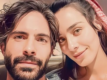 Osvaldo Benavides y Esmeralda Pimentel. Los actores apuestan nuevamente por su relación, marcada por separaciones, reencuentros y un proceso de crecimiento personal compartido. CORTESÍA