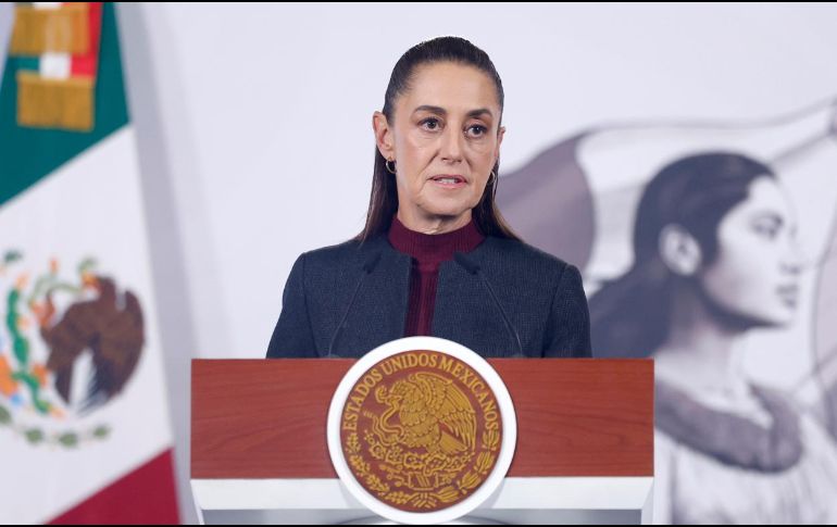 La Presidenta adelantó que a los libros se les incorporará mayor contenido sobre mujeres en la historia de México. EFE/S. Gutiérrez