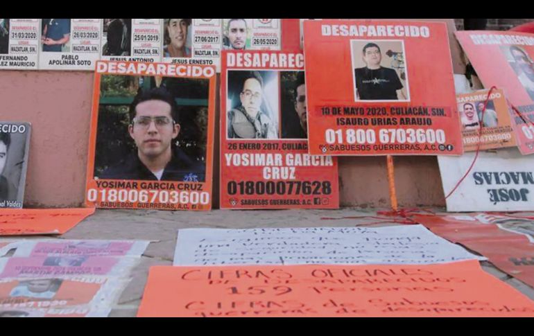 EXIGEN JUSTICIA. Más de 200 fichas con rostros de personas sin localizar fueron colocadas en el centro de Culiacán ESPECIAL