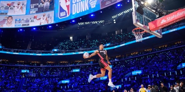 NBA: Keshad Johnson gana el concurso de clavadas