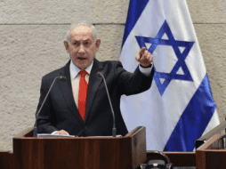 El primer ministro israelí, Benjamin Netanyahu, comunicó hoy que también está promoviendo la construcción de otro aeropuerto en el norte, concretamente en Ramat David. EFE/A. SULTAN