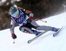 La esquiadora mexicana Sarah Schlepper compite en el eslalon gigante femenino de las competiciones de esquí alpino en los Juegos Olímpicos de Invierno Milano-Cortina 2026. EFE/EPA/A. Solero