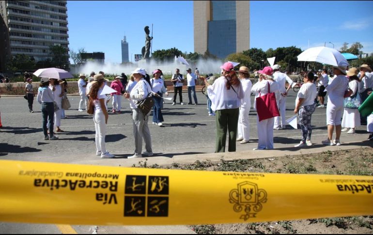 La manifestación transcurrió de manera pacífica y sin afectar el paso de ciclistas ni de las personas que transitaban por la Vía RecreActiva. ESPECIAL
